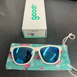Goodr OG sunglasses Iced By Yetis